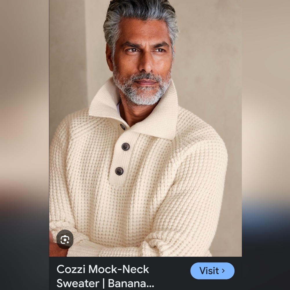 Banana Republic Men's Off-White Turtleneck Sweater